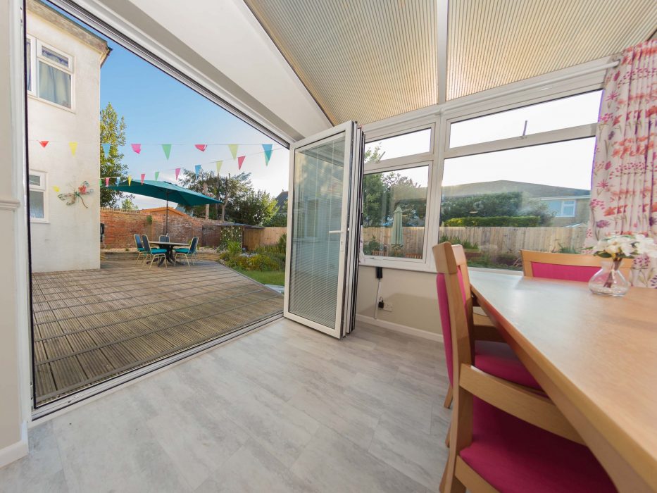 Kingsley Court folding doors - 1