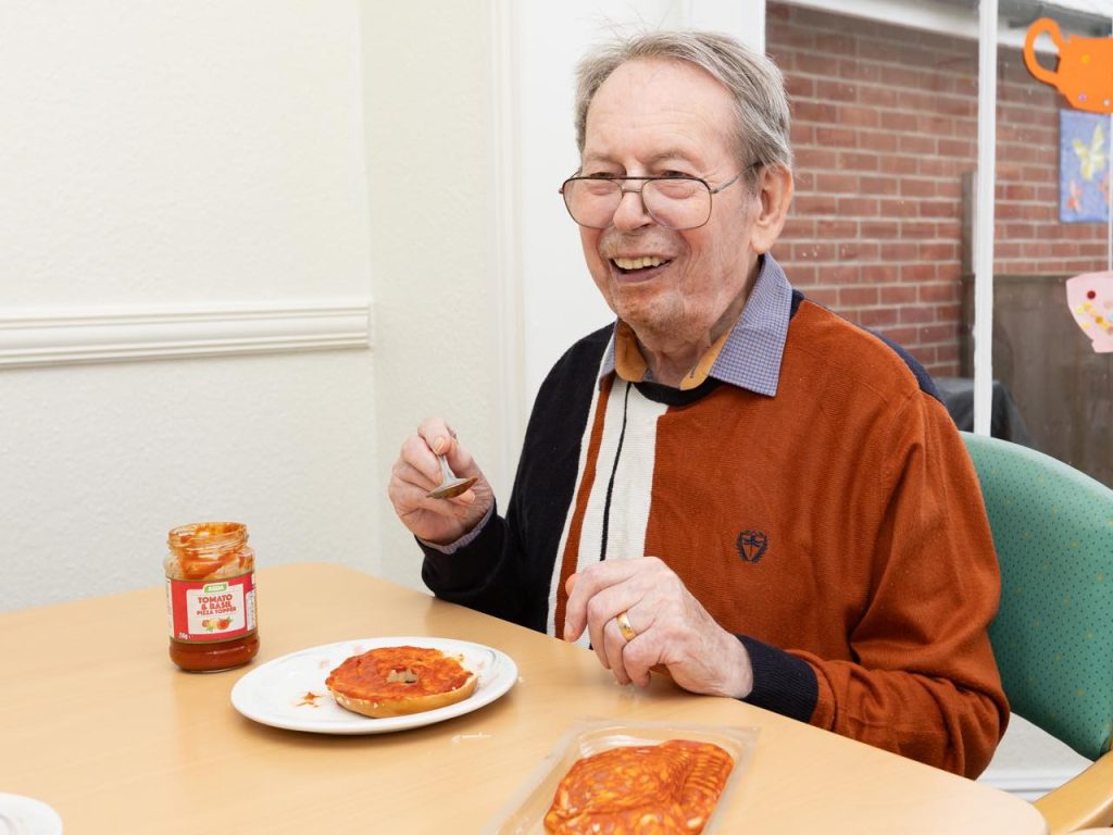 Friary Care - Making Pizzas